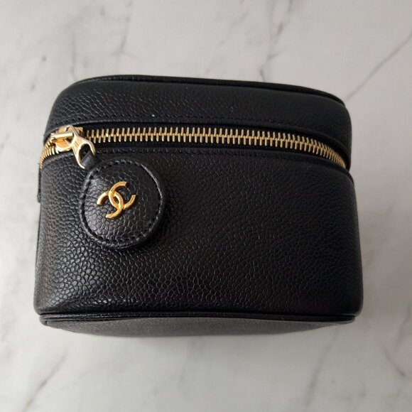 CHANEL Timeless Vanity Cosmetic Case Black Caviar Leather Gold Medium - Picture 3 of 13